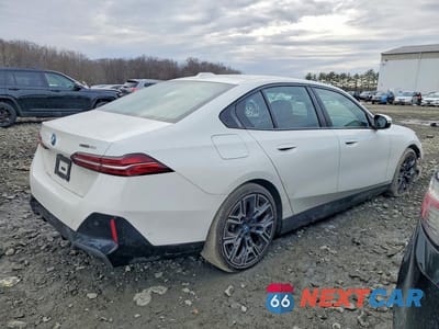 Trzecie zdjęcie samochodu z tyłu: 2024 BMW I5 EDRIVE 40 VIN:WBY33FK03RCP84480 - miniatura