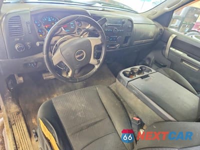 Zdjęcie 8 z 11 samochodu: 2011 GMC SIERRA K2500 SLE VIN:1GT220CG7BZ241287 - miniatura