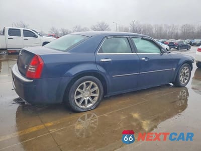 Trzecie zdjęcie samochodu z tyłu: 2005 CHRYSLER 300C VIN:2C3JA63H45H623862 - miniatura