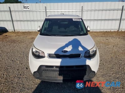 Piąte zdjęcie samochodu w środku: 2014 KIA SOUL BASE VIN:KNDJN2A27E7737549 - miniatura