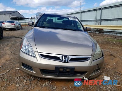 Piąte zdjęcie samochodu w środku: 2006 HONDA ACCORD EX VIN:1HGCM56736A030049 - miniatura