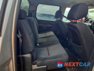 Zdjęcie 10 z 12 samochodu: 2010 CHEVROLET SILVERADO K1500 LT VIN:3GCRKSEA4AG129743 - miniatura