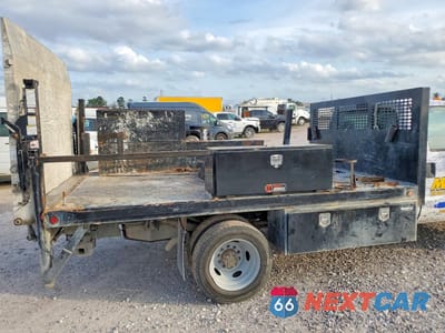 Zdjęcie 10 z 12 samochodu: 2016 FORD F450 SUPER DUTY FLATBED TRUCK VIN:1FDUF4GT1GED38572 - miniatura