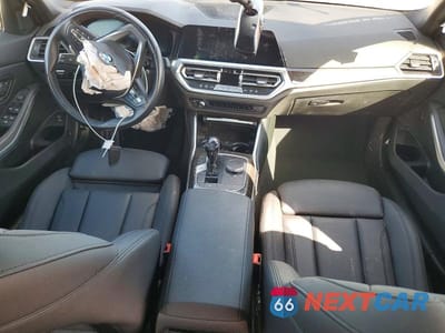 Zdjęcie 8 z 12 samochodu: 2021 BMW 330I VIN:3MW5R1J04M8C14496 - miniatura