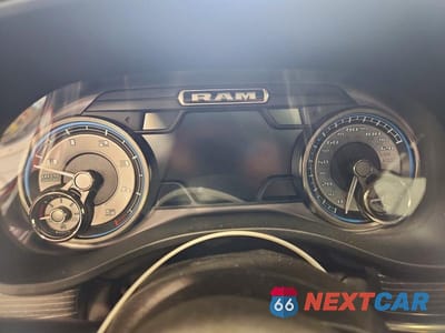 Zdjęcie 9 z 13 samochodu: 2021 RAM 1500 LIMITED VIN:1C6SRFHM9MN806427 - miniatura