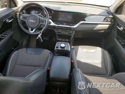 Zdjęcie 8 z 12 samochodu: 2022 KIA NIRO EV S VIN:KNDCC3LG0N5160646 - miniatura