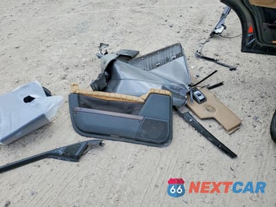 Zdjęcie 13 z 15 samochodu: 2006 LAND ROVER RANGE ROVER HSE VIN:SALME15466A214314 - miniatura