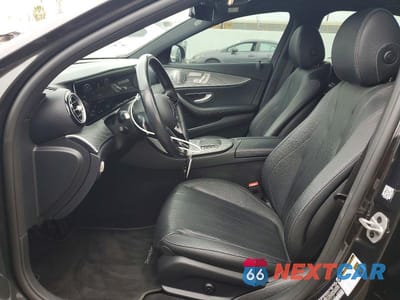 Zdjęcie 7 z 13 samochodu: 2021 MERCEDES-BENZ E 350 VIN:W1KZF8DB7MA922240 - miniatura