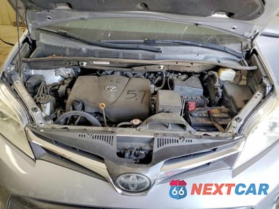 Zdjęcie 12 z 12 samochodu: 2018 TOYOTA SIENNA XLE 8-PASSENGER VIN:5TDYZ3DC0JS913855 - miniatura