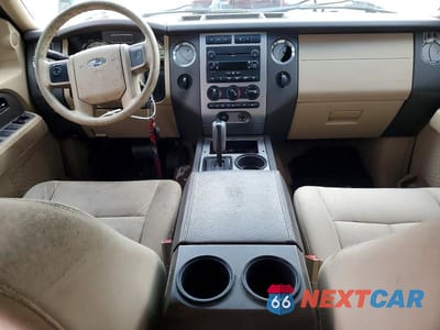 Zdjęcie 8 z 12 samochodu: 2007 FORD EXPEDITION XLT VIN:1FMFU16517LA71333 - miniatura