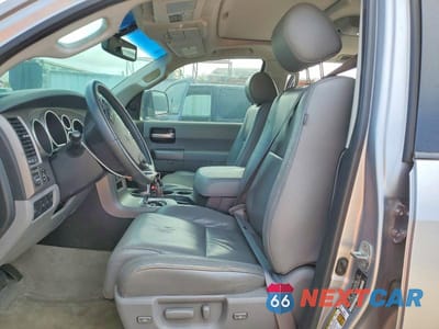 Zdjęcie 7 z 13 samochodu: 2010 TOYOTA SEQUOIA LIMITED VIN:5TDKY5G10AS023807 - miniatura