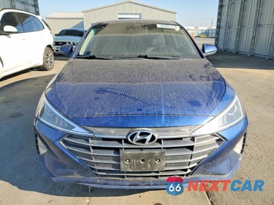 Piąte zdjęcie samochodu w środku: 2019 HYUNDAI ELANTRA SEL VIN:5NPD84LFXKH435440 - miniatura