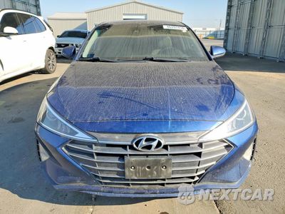 Piąte zdjęcie samochodu w środku: 2019 HYUNDAI ELANTRA SEL VIN:5NPD84LFXKH435440 - miniatura