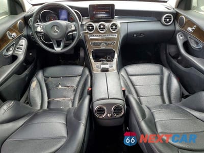 Zdjęcie 8 z 11 samochodu: 2015 MERCEDES-BENZ C 300 VIN:55SWF4JB3FU063957 - miniatura