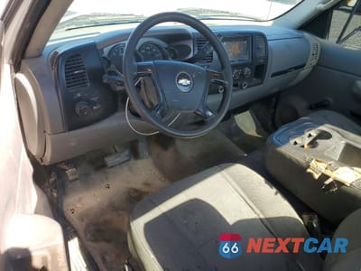 Zdjęcie 8 z 12 samochodu: 2007 CHEVROLET SILVERADO C3500 TRUCK CAB AND CHASSIS VIN:1GBJC34K77E595553 - miniatura