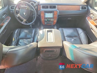 Zdjęcie 8 z 13 samochodu: 2009 CHEVROLET SUBURBAN C1500 LTZ VIN:1GNFC36Y79R296134 - miniatura