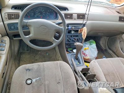 Zdjęcie 8 z 12 samochodu: 1999 TOYOTA CAMRY LE V6 VIN:JT2BF28K3X0155590 - miniatura