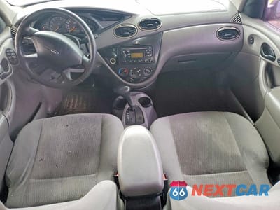 Zdjęcie 8 z 12 samochodu: 2001 FORD FOCUS 4D LX VIN:1FAFP34381W139776 - miniatura