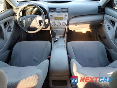 Zdjęcie 8 z 12 samochodu: 2010 TOYOTA CAMRY LE VIN:4T4BF3EK6AR022745 - miniatura