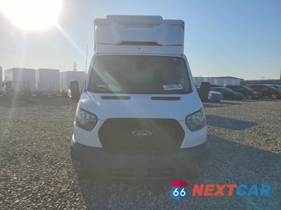 Piąte zdjęcie samochodu w środku: 2020 FORD TRANSIT DELIVERY TRUCK VIN:1FDBW5Z86LKA95570 - miniatura