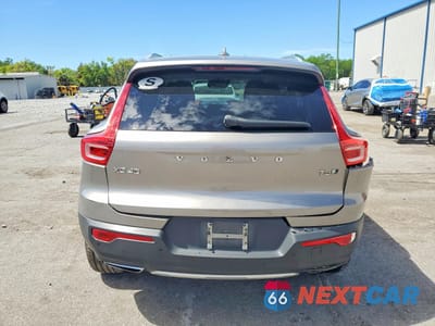 Zdjęcie 6 z 14 samochodu: 2020 VOLVO XC40 T5 INSCRIPTION VIN:YV4162UL2L2199898 - miniatura