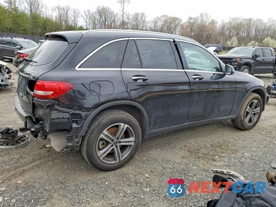 Trzecie zdjęcie samochodu z tyłu: 2019 MERCEDES-BENZ GLC 300 4MATIC VIN:WDC0G4KB6KV190615 - miniatura