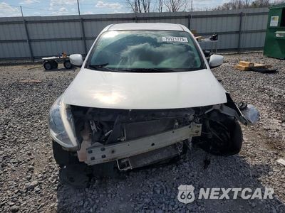 Piąte zdjęcie samochodu w środku: 2019 NISSAN VERSA SV VIN:3N1CN7AP1KL865247 - miniatura