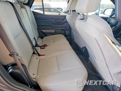 Zdjęcie 10 z 11 samochodu: 2025 TOYOTA 4RUNNER SR5 VIN:JTEVA5BR0S5065590 - miniatura