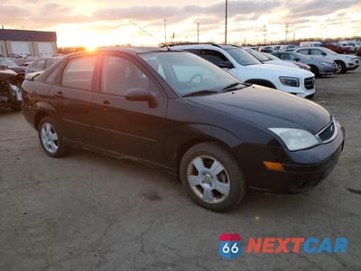 Czwarte zdjęcie samochodu z boku: 2006 FORD FOCUS ZX4 VIN:1FAHP34N56W135833 - miniatura