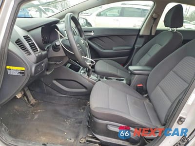 Zdjęcie 7 z 11 samochodu: 2018 KIA FORTE LX VIN:3KPFL4A71JE238761 - miniatura