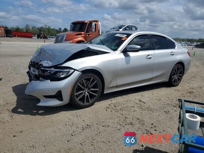 2019 BMW 330XI WBA5R7C53KAJ84128 - główne zdjęcie licytacji z USA - miniatura