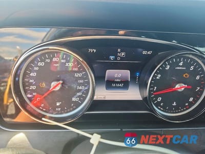 Zdjęcie 9 z 11 samochodu: 2019 MERCEDES-BENZ E 300 VIN:WDDZF4JB9KA526059 - miniatura