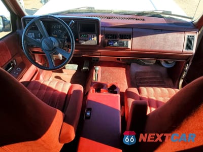 Zdjęcie 8 z 12 samochodu: 1993 CHEV TAHOE C1500 VIN:1GNEK18K1PJ375791 - miniatura