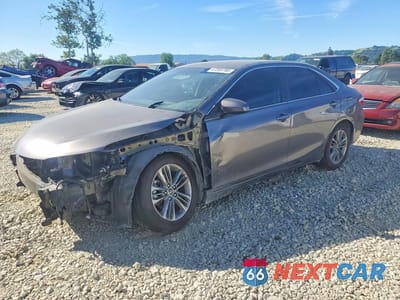 2015 TOYOTA CAMRY SE 4T1BF1FK5FU008999 - główne zdjęcie licytacji z USA - miniatura