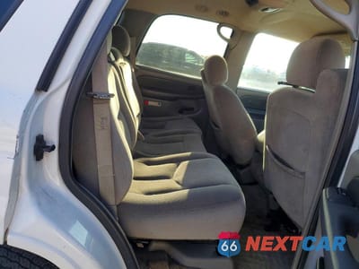 Zdjęcie 11 z 13 samochodu: 2003 GMC YUKON VIN:1GKEC13Z53R243305 - miniatura