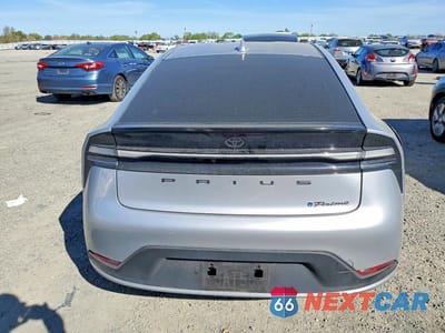 Zdjęcie 6 z 12 samochodu: 2023 TOYOTA PRIUS PRIME SE VIN:JTDACACU2P3009887 - miniatura