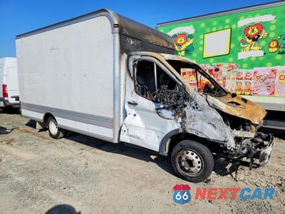Czwarte zdjęcie samochodu z boku: 2017 FORD TRANSIT BOX TRUCK VIN:1FDRS8PM3HKB05507 - miniatura