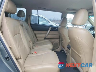 Zdjęcie 11 z 12 samochodu: 2012 TOYOTA HIGHLANDER SE VIN:5TDBK3EH4CS113423 - miniatura