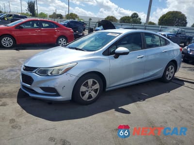 2017 CHEVROLET CRUZE LS 1G1BC5SMXH7191922 - główne zdjęcie licytacji z USA - miniatura