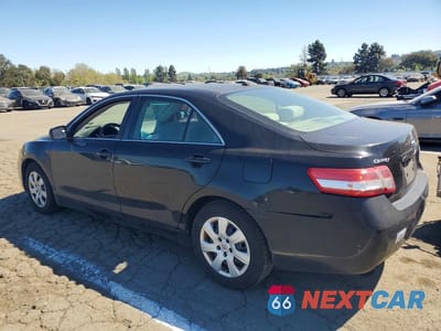 Drugie zdjęcie samochodu z przodu: 2011 TOYOTA CAMRY LE VIN:4T1BF3EK6BU184600 - miniatura