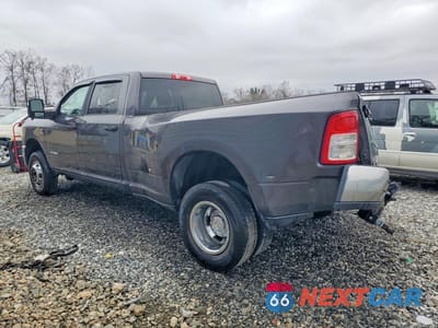 Drugie zdjęcie samochodu z przodu: 2023 RAM 3500 BIG HORN VIN:3C63RRHL0PG542220 - miniatura