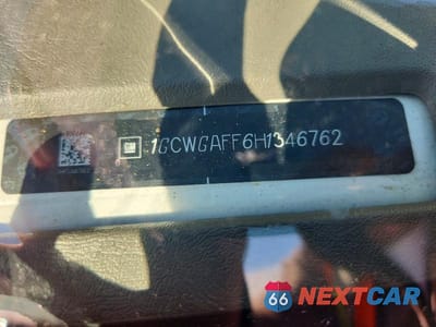 Zdjęcie 13 z 13 samochodu: 2017 CHEVROLET EXPRESS 2500 CARGO UTILITY / SERVICE VAN VIN:1GCWGAFF6H1346762 - miniatura