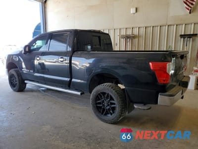 Drugie zdjęcie samochodu z przodu: 2017 NISSAN TITAN XD SV VIN:1N6BA1F32HN533301 - miniatura