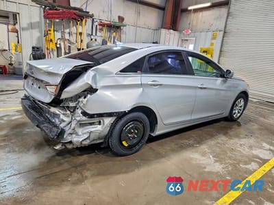 Trzecie zdjęcie samochodu z tyłu: 2012 HYUNDAI SONATA GLS VIN:5NPEB4AC9CH310719 - miniatura