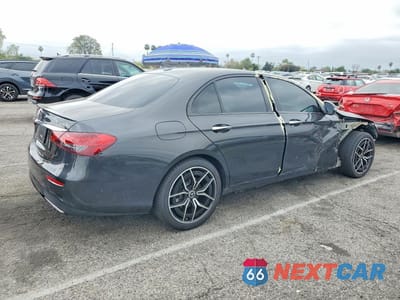 Trzecie zdjęcie samochodu z tyłu: 2021 MERCEDES-BENZ E 350 VIN:W1KZF8DB7MA922240 - miniatura
