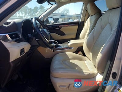 Zdjęcie 7 z 14 samochodu: 2021 TOYOTA HIGHLANDER HYBRID VIN:5TDFARAH9MS005331 - miniatura