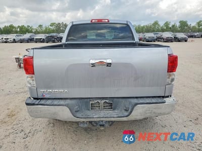 Zdjęcie 6 z 12 samochodu: 2013 TOYOTA TUNDRA GRADE VIN:5TFEM5F12DX063573 - miniatura