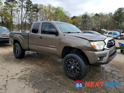 Czwarte zdjęcie samochodu z boku: 2013 TOYOTA TACOMA V6 VIN:5TFUU4EN2DX076544 - miniatura