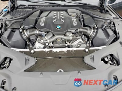 Zdjęcie 11 z 11 samochodu: 2026 BMW M850XI VIN:WBAGV8C02TCV85075 - miniatura