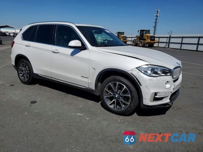 Czwarte zdjęcie samochodu z boku: 2017 BMW X5 XDRIVE35I VIN:5UXKR0C5XH0V67767 - miniatura